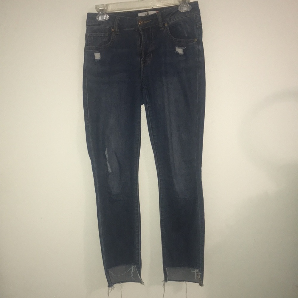 CAbi distressed curvy skinny jeans Sz 2
